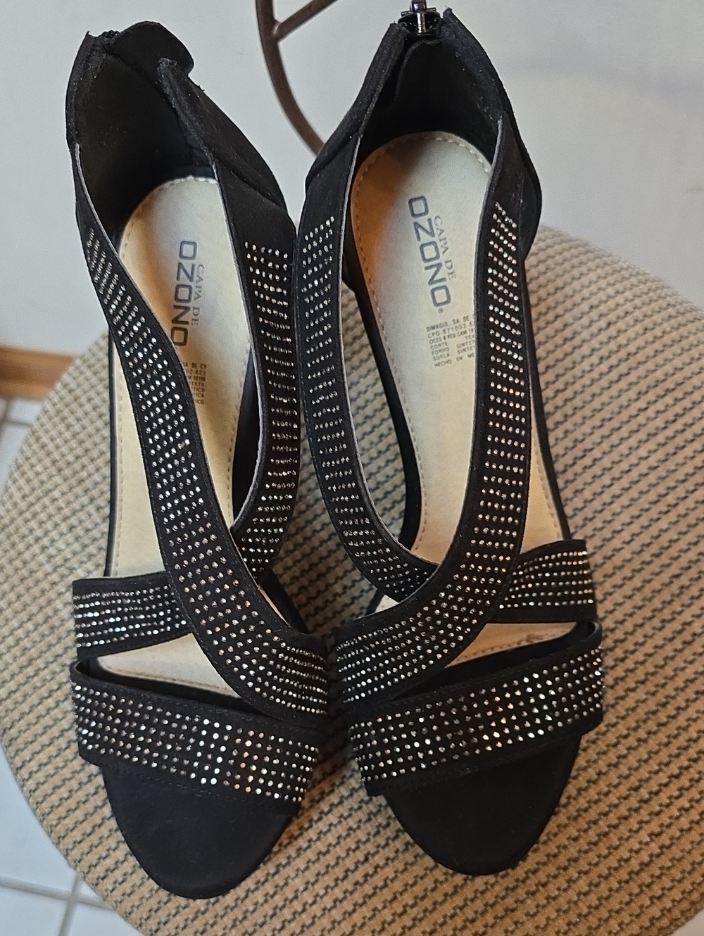 OZONO Black Crystal-Embellished Strappy Sandals for Women